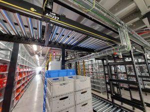 Totes material handling LCS